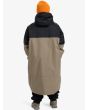 Niño con chaqueta tipo poncho cambiador Quiksilver Youth Full Rig Poncho Negro y Beige posterior