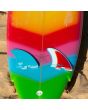 Quillas para tabla de surf FCS II Mark Richards Freeride Performance Glass Twin Fin XL en azul, rojo y blanco lifestyle retro