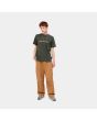 Hombre con camiseta de manga corta Carhartt WIP Script verde frontal