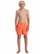 Niño con Bañador Quiksilver Everyday Solid Volley Youth 14'' Fiery Coral cintura elástica