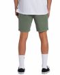 Hombre con pantalón corto sumergible Billabong Crossfire Wave Washed 18'' Verde posterior