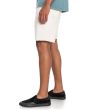 Hombre con Pantalón corto Vaquero Quiksilver Up Size Natural Short blanco lateral