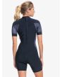 Mujer con traje de surf de primavera con manga corta y cremallera en la espalda Roxy Syncro 2/2 Jet Black posterior