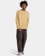 Hombre con sudadera Element Cornell 3.0 Khaki frontal 