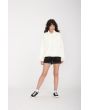 Mujer con sudadera holgada Volcom Reetrostone Blanca corte loose