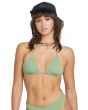 Mujer con Top bikini Volcom Simple Seamless verde triangular 