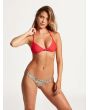 Mujer con sujetador de bikini triangular Simply Seamless rojo asas