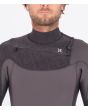 Hombre con Traje de surf con cremallera en el pecho Hurley Advantage Plus 4/3 gris cierre