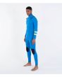 Hombre con traje de surf Hurley Air 4/3mm Fullsuit Azul Lagoon izquierda