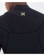 Hombre con traje de surf Hurley Plus 4/3mm Fullsuit Negro-Lemon espalda