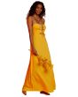Mujer con vestido largo de tirantes Billabong It's Now Cool Lima Amarillo lateral