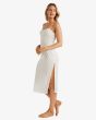 Mujer con vestido midi de playa Billabong Day Dream Blanco lateral