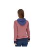 Mujer con Sudadera de capucha Patagonia W's P-6 Label Organic Rosa posterior
