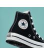Zapatillas Converse EVA Platform Chuck Taylor All Star High Top Negras para niños logo talón