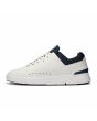 Zapatillas On Running The Roger Advantage color blanco y azul medianoche para hombre izquierda