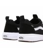 Zapatillas Vans Ultrarange Rapidweld negras con banda lateral blanca posterior