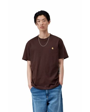 Hombre con Camiseta de manga corta Carhartt WIP Chase Marrón Palisandro-Dorado