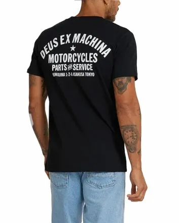 Hombre con Camiseta de manga corta Deus Tokyo Address Negra 