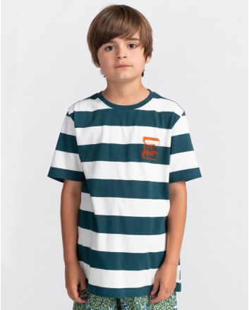 Chico con camiseta de manga corta Rodrigo turquesa con rayas blancas