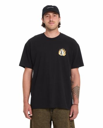 Hombre con camiseta Volcom Double Fantasy Negra