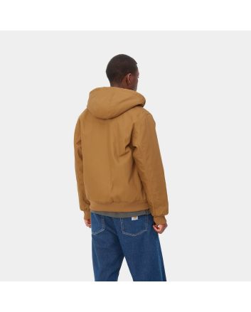 Hombre con cazadora Carhartt WIP Active Jacket Winter Marrón 