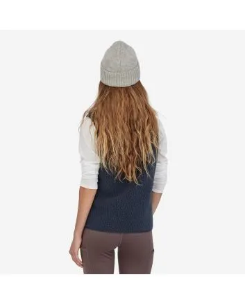 Mujer con Chaleco Polar Patagonia W's Retro Pile Vest azul marino