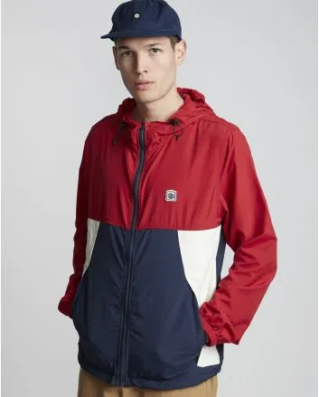 Hombre con chaqueta impermeable Element Koto roja