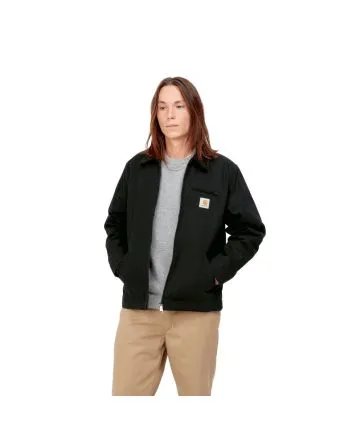 Hombre con Cazadora Carhartt WIP Detroit Jacket Winter Negra 