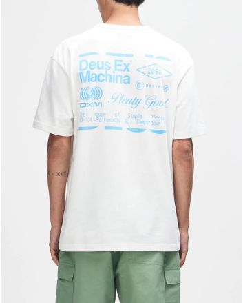 Hombre con Camiseta Deus Plenty Good Blanco Vintage