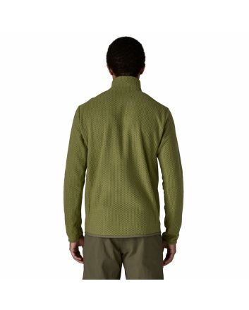 Hombre con chaqueta técnica de forro polar Patagonia Air Fleece Jacket Verde Alcaparra
