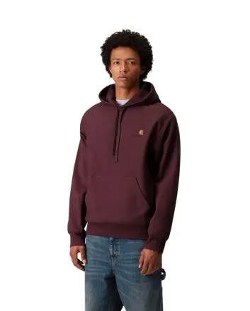 Hombre con sudadera de capucha Carhartt WIP American Script Rondo Granate