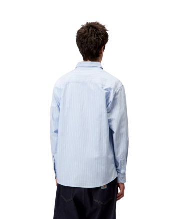 Hombre con camisa de manga larga Cassel Shirt Azul y Blanca a rayas