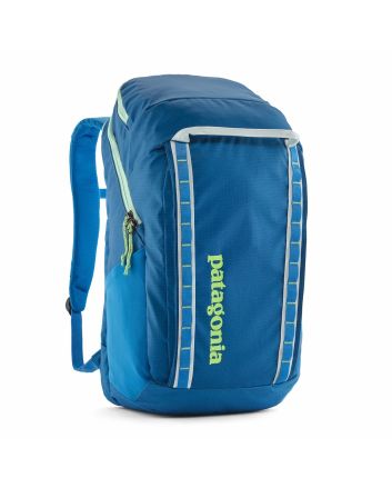 Mochila Mediana Patagonia Black Hole Pack en color azul Vessel Blue 32 Litros Unisex