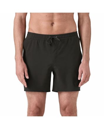 Hombre con bañador elástico Patagonia Hydropeak Volley Shorts 16in Negro
