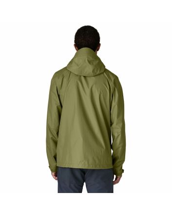 Hombre con chaqueta impermeable plegable Patagonia Torrentshell Verde Alcaparra