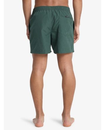 Hombre con Short de natación Quiksilver Everyday Solid Volley 15 Forest Heather