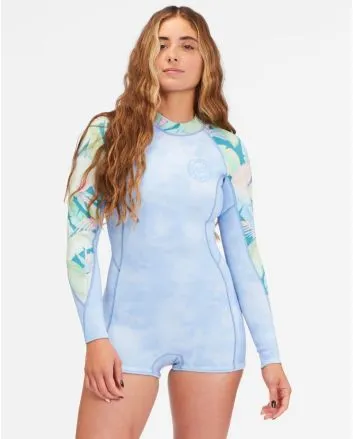 Mujer con traje de surf de Primavera con manga larga y cremallera en la espalda Billabong Spring Fever 2/2mm azul celeste