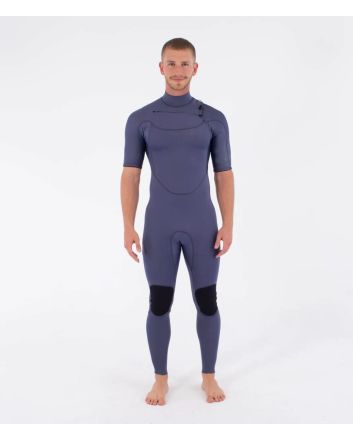Hombre con traje de surf con manga corta Hurley Air 2/2mm Destroyer
