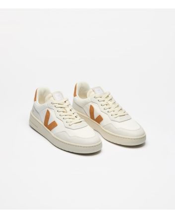Zapatillas Veja V-90 B-Mesh en color blanco y ámbar Unisex