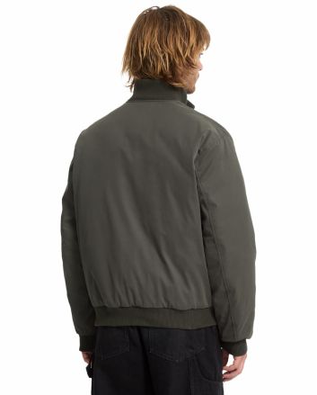 Hombre con Cazadora Volcom Damerman Bomber color negro Rinsed Black 