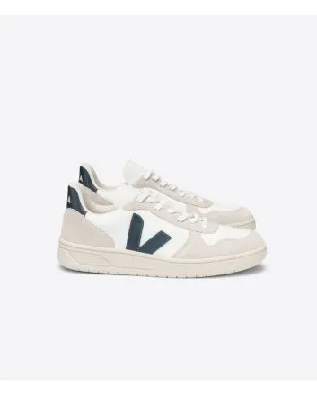 Zapatillas Ecológicas Veja V-10 B-Mesh Blancas con detalles en azul suela de goma beige 
